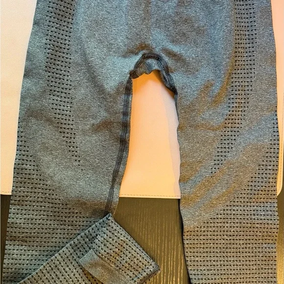 Gymshark Seamless Sculpt Leggings Gray XS - Picture 2 of 6